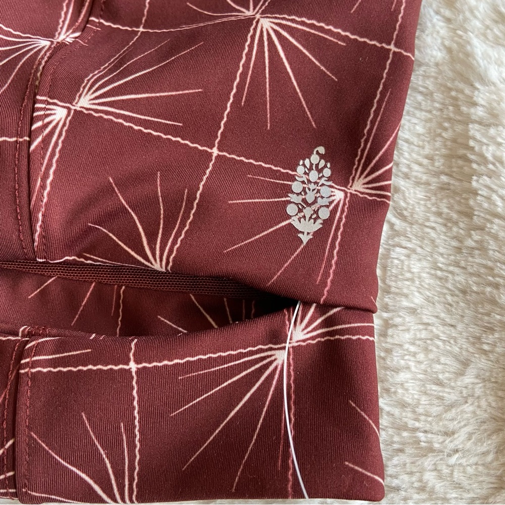 NWOT Free People Sneak Peek Sports Bra, L - Picture 5 of 8